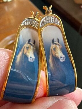 Rare Danbury Mint horse earrings .